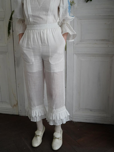 Unlogical Poem Victorian-Style Lace Ruffled Leggings