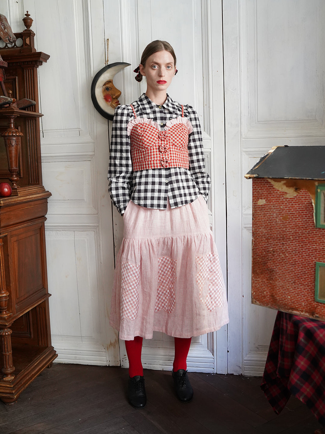 Unlogical Poem Handmade Yoyo Flowers Red Gingham Vest/ Smock