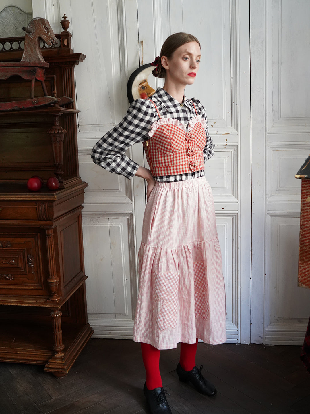 Unlogical Poem Handmade Yoyo Flowers Red Gingham Vest/ Smock