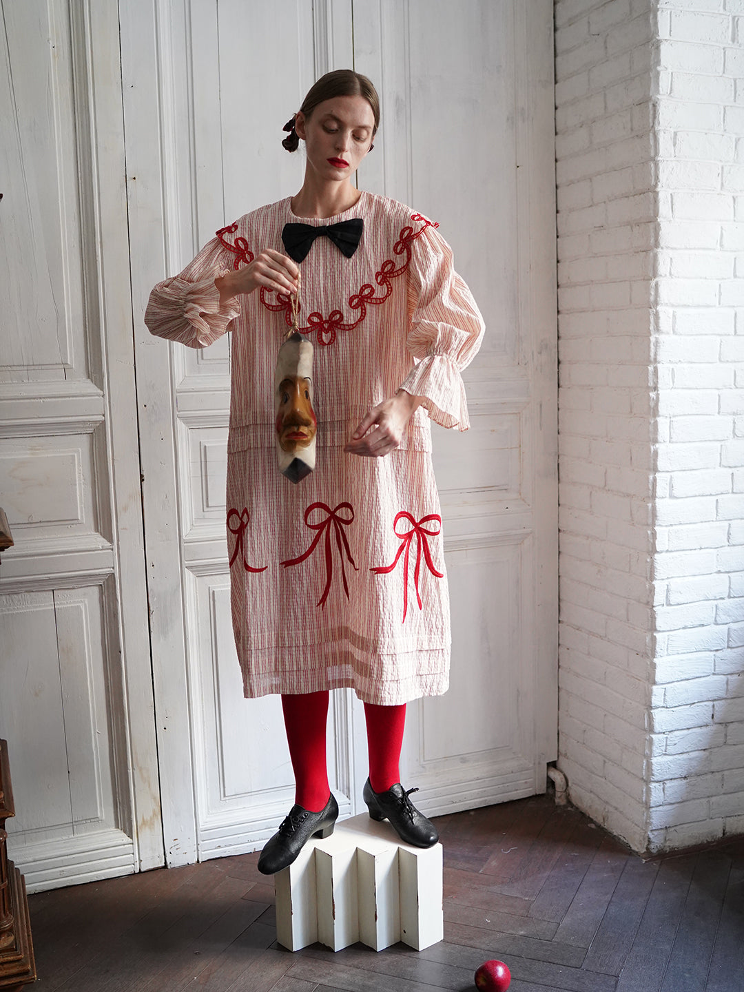 Unlogical Poem Bow Embroidered Cotton Linen Dress