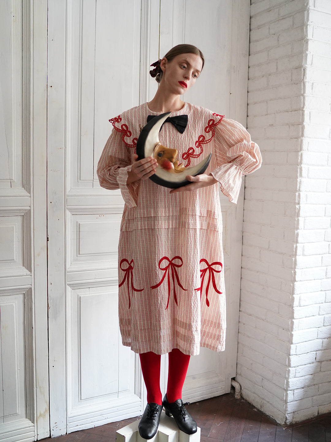 Unlogical Poem Bow Embroidered Cotton Linen Dress
