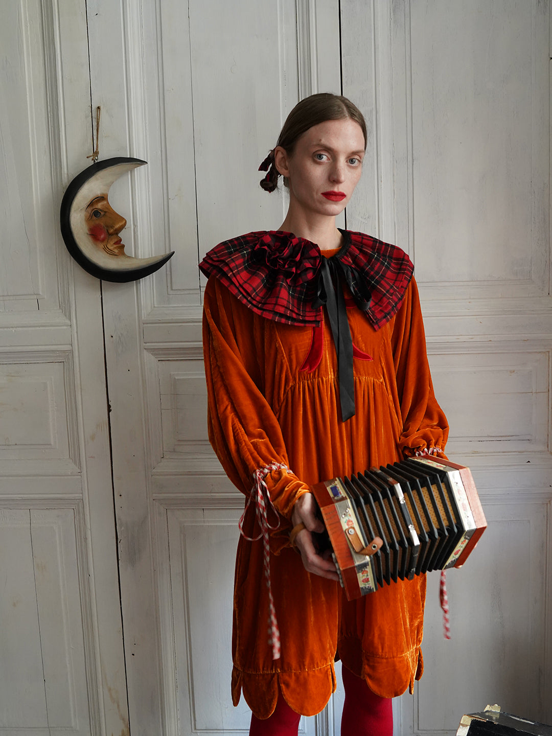 Unlogical Poem Victorian-style Bow Embroidery Orange Velvet Dress