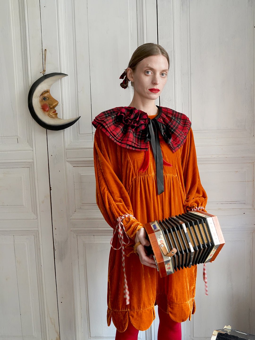 Unlogical Poem Victorian-style Bow Embroidery Orange Velvet Dress