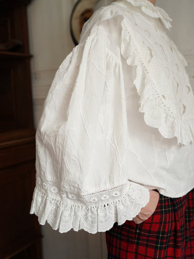 Unlogical Poem Victorian-style Cat Hollow Embroidery Cotton Blouse