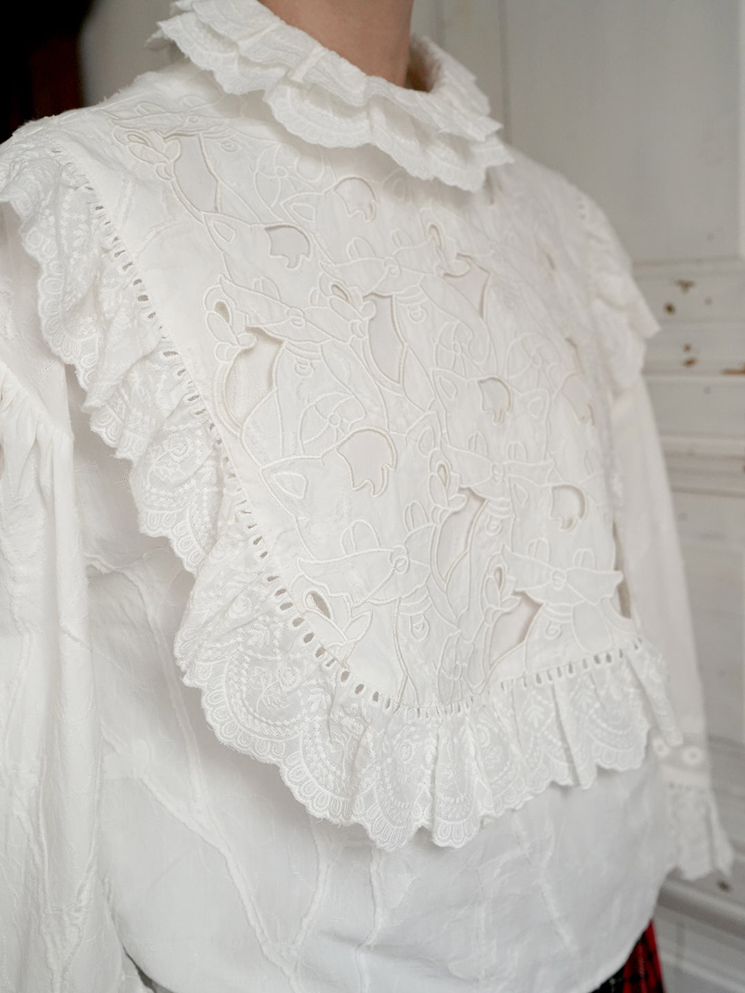 Unlogical Poem Victorian-style Cat Hollow Embroidery Cotton Blouse