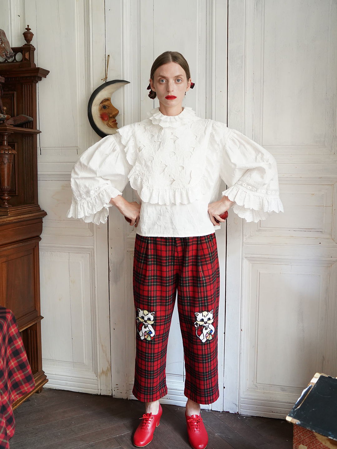 Unlogical Poem Victorian-style Cat Hollow Embroidery Cotton Blouse