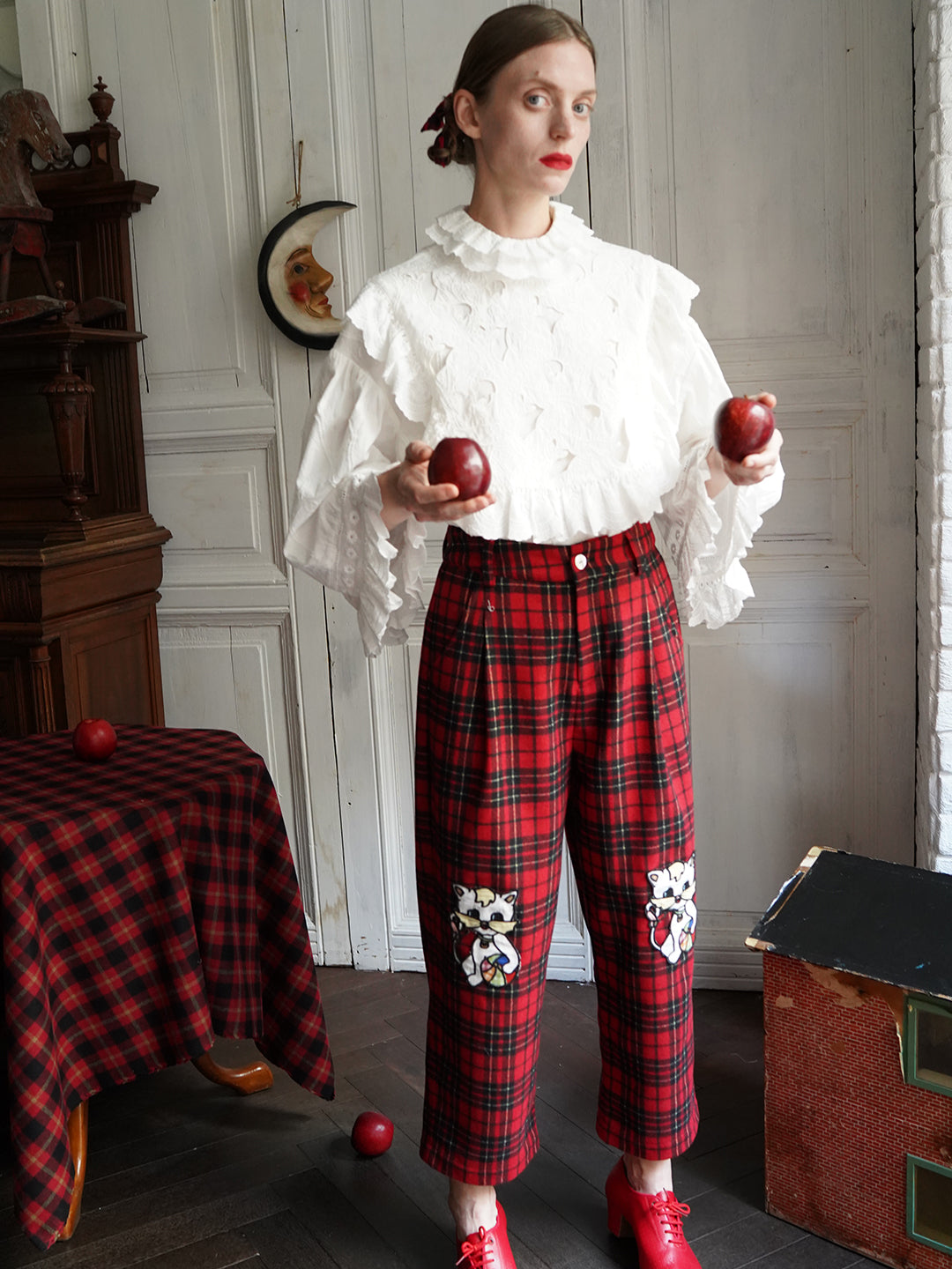 Unlogical Poem Cat Embroidered Patchwork Red Tartan Woolen Cropped Trousers