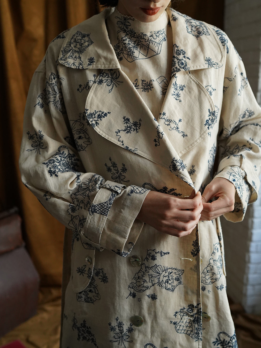 Unlogical Poem Blue Illustration Embroidery Ramie Trench coat