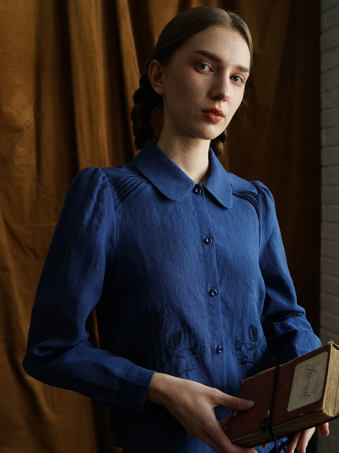 Unlogical Poem Victorian style Floral Embroidered Pleated Blue Hemp Shirt