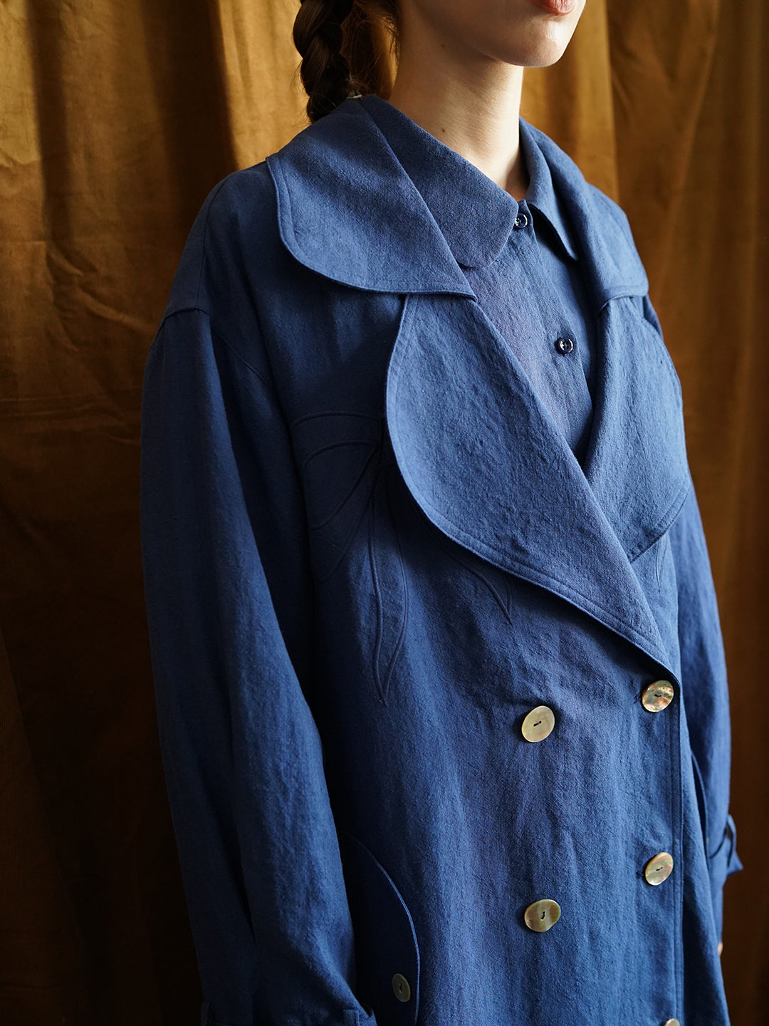 Unlogical Poem Hand-embroidered Bow-knot Appliques Blue Hemp Trench coat