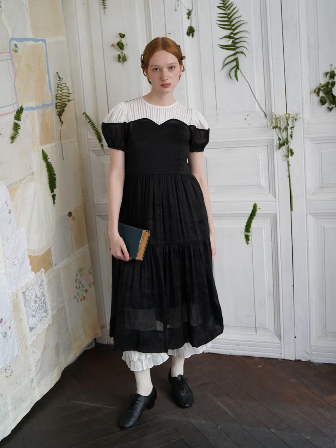 Unlogical Poem Victorian Style Blue Print White Collar Dress