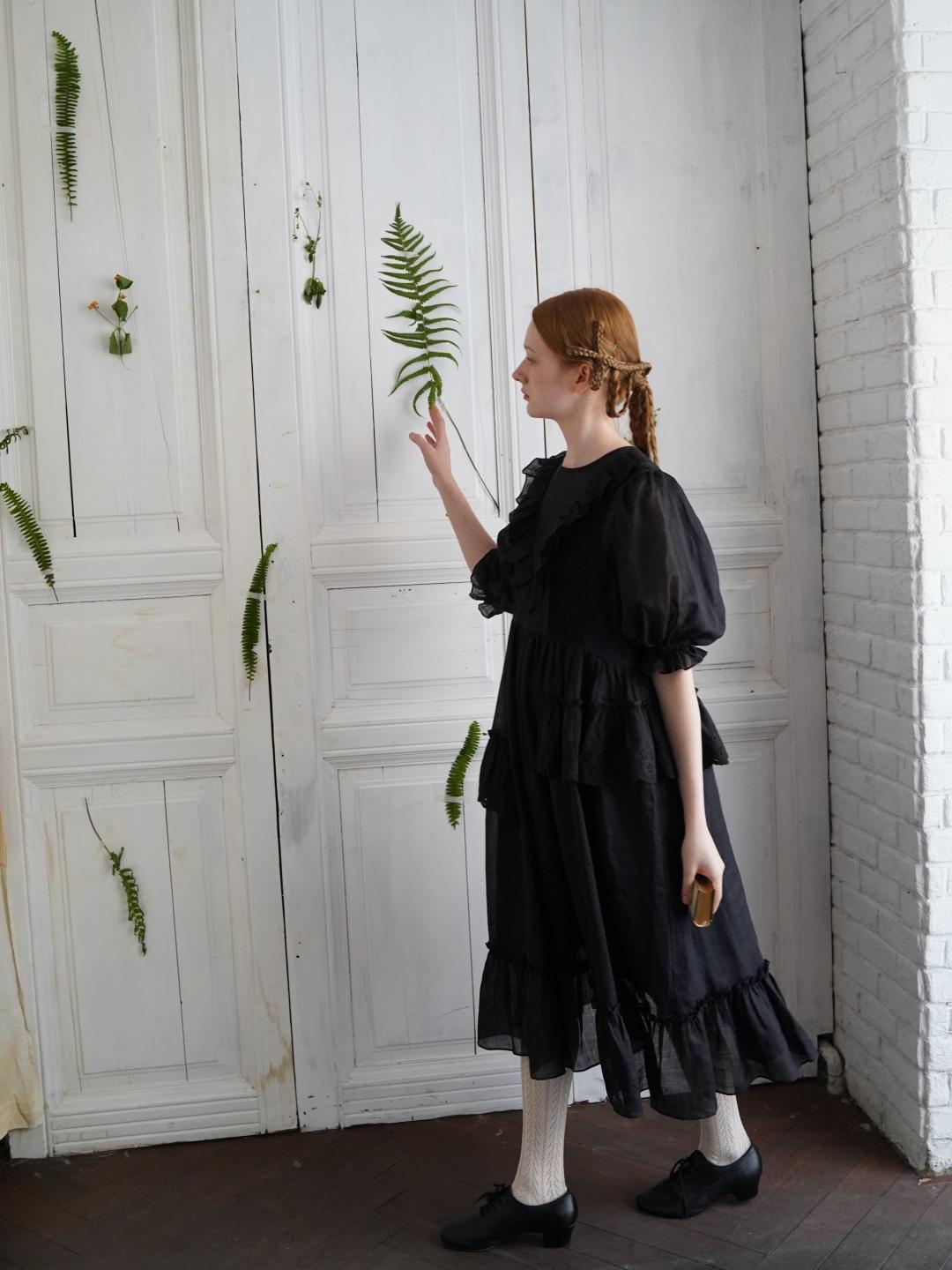Unlogical Poem Irregular lace classical ramie dress
