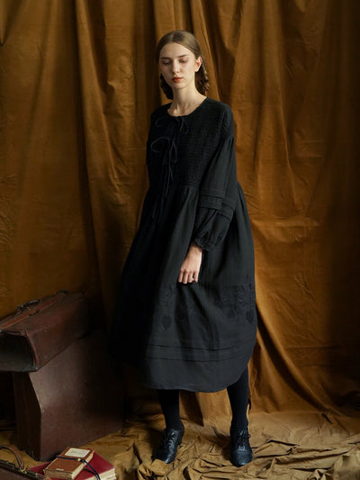 Unlogical Poem Victorian style Floral Embroidered Shirr Black Hemp Dress