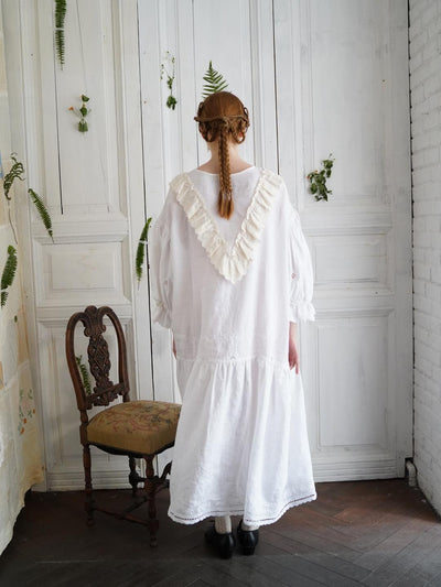 Unlogical Poem Floral Embroidered Crochet Long Dress