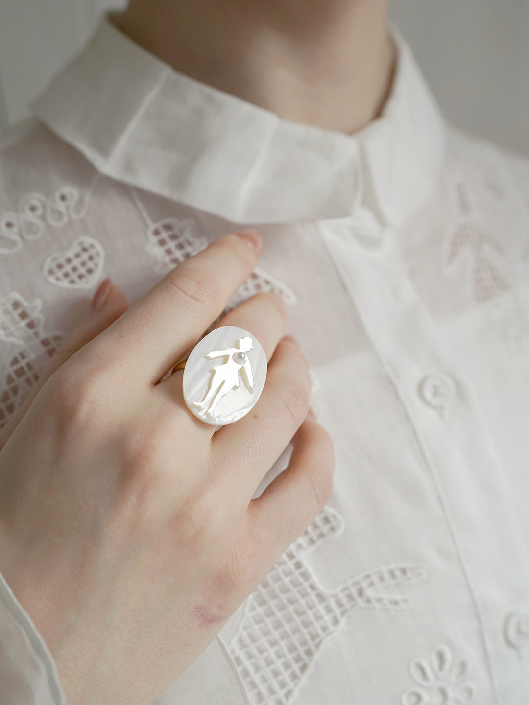 Unlogical Poem Paper-cut Style Natural Shell Open Ring