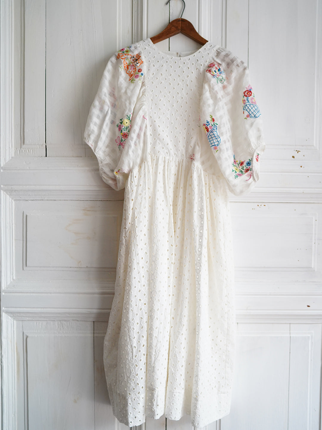 Unlogical Poem Cat Embroidery Flower Embroidery Dress