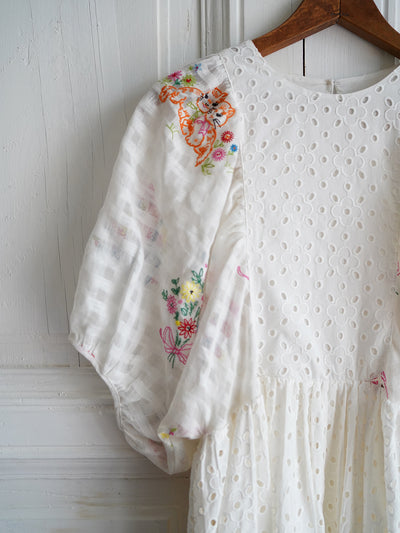 Unlogical Poem Cat Embroidery Flower Embroidery Dress