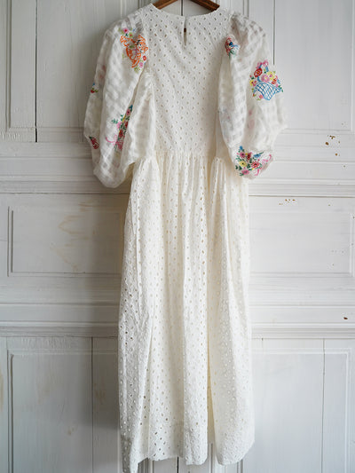 Unlogical Poem Cat Embroidery Flower Embroidery Dress