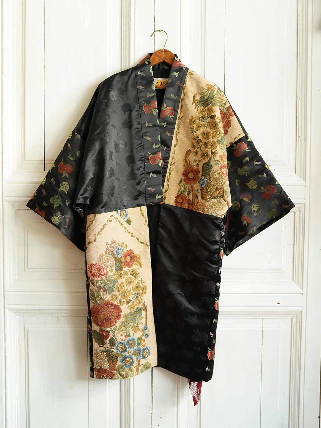 Unlogical Poem Cat Brocade Flower Patchwork Long Kimono