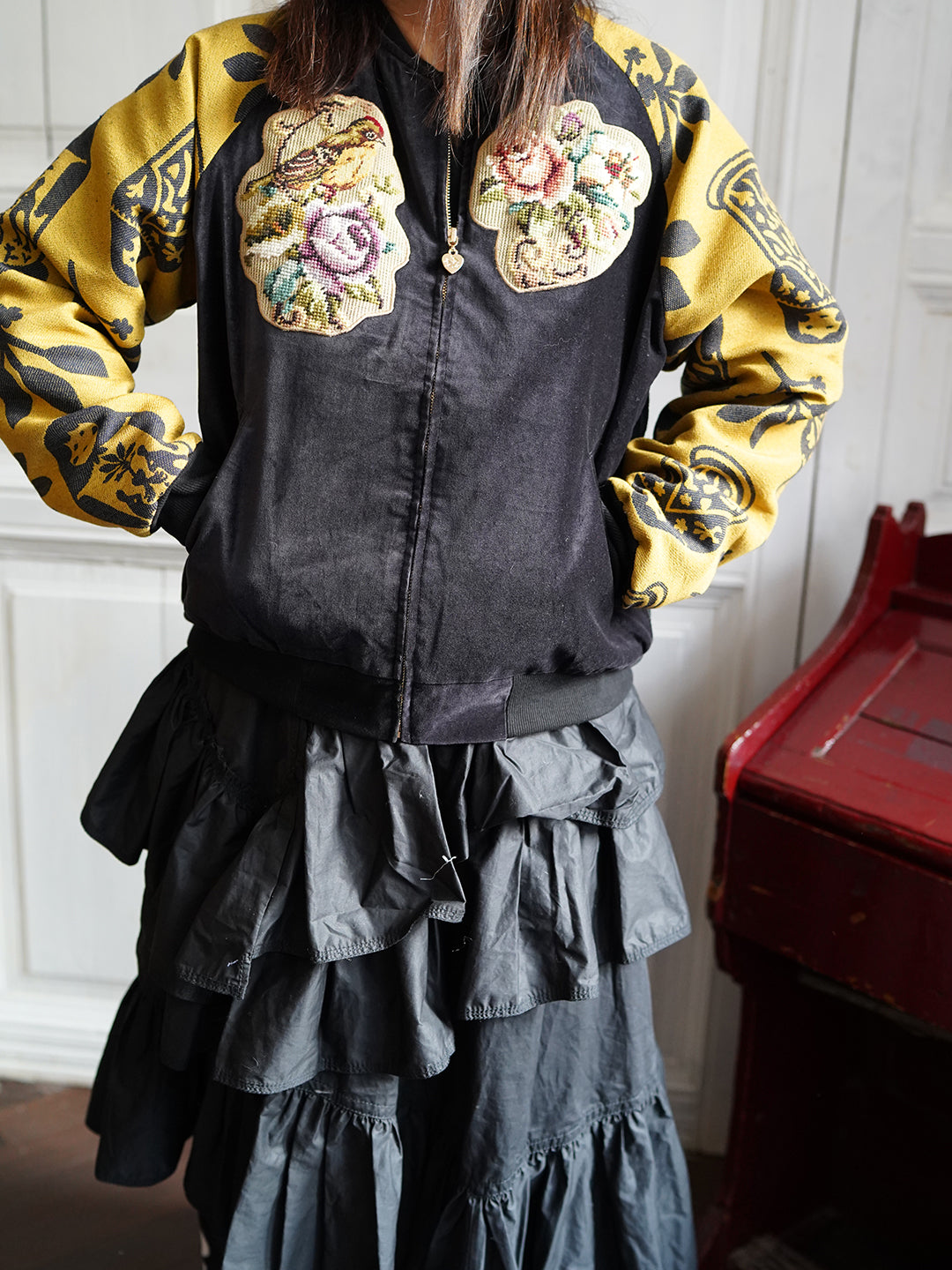 Unlogical Poem Black Velvet Embroidery Patchwork Souvenir Jacket