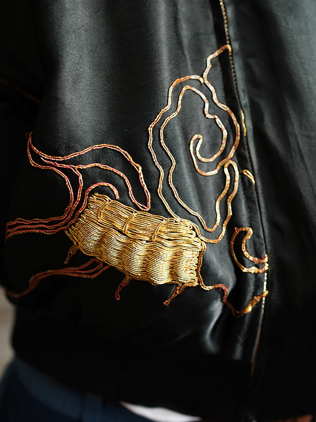 Unlogical Poem Classical Style Gold Embroidery Souvenir Jacket