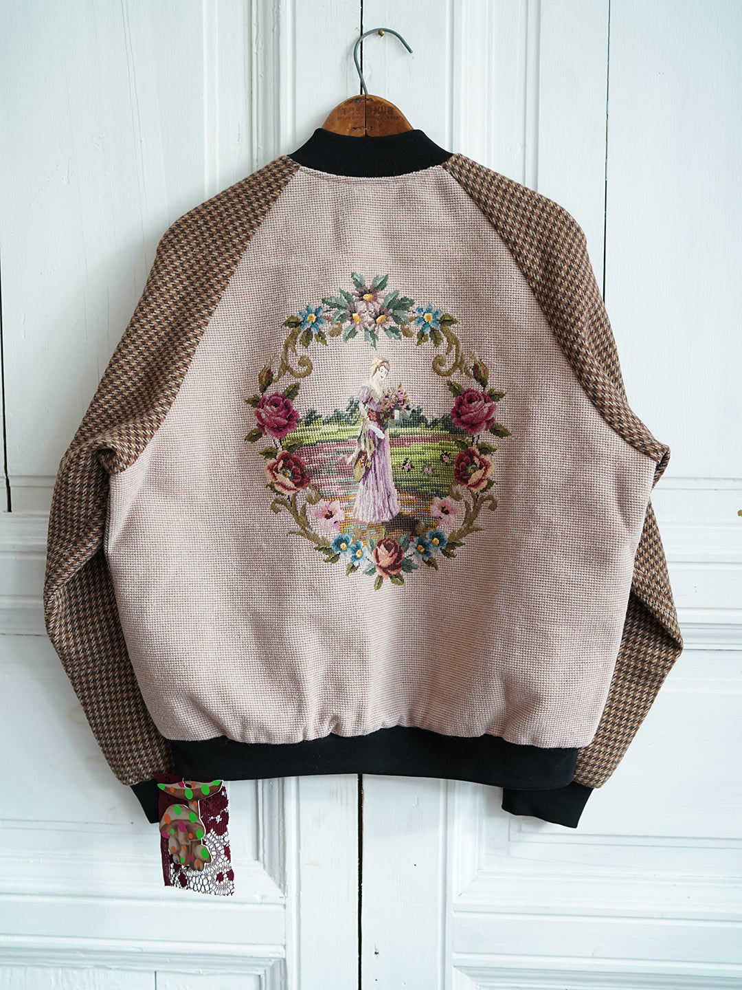 Unlogical Poem Velvet Embroidery Patchwork Souvenir Jacket