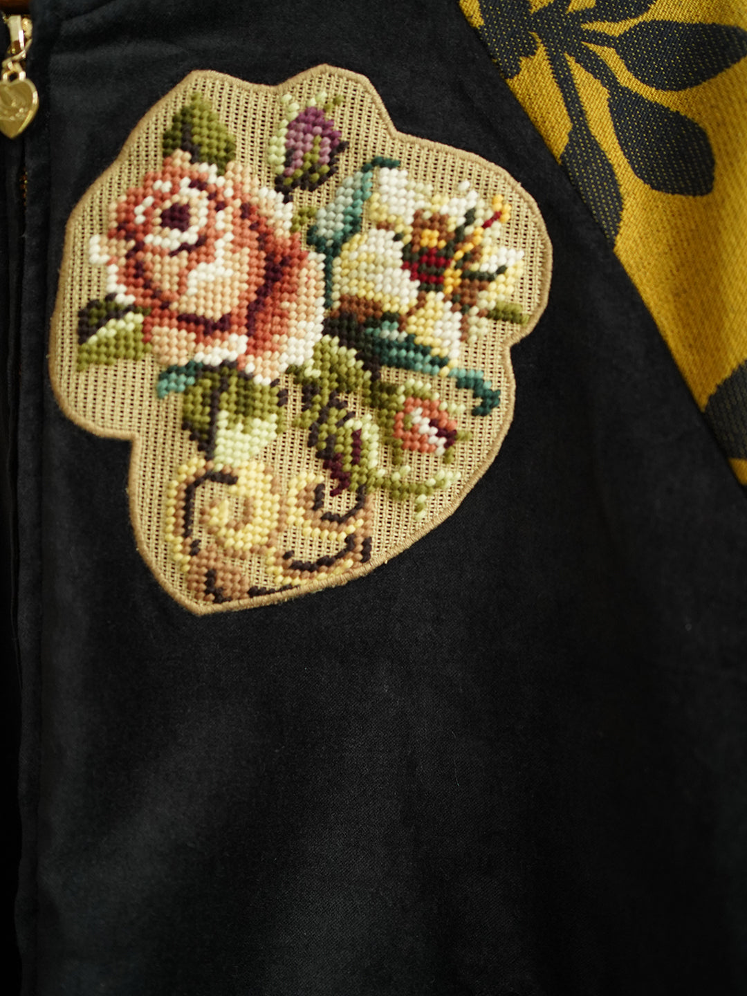 Unlogical Poem Black Velvet Embroidery Patchwork Souvenir Jacket