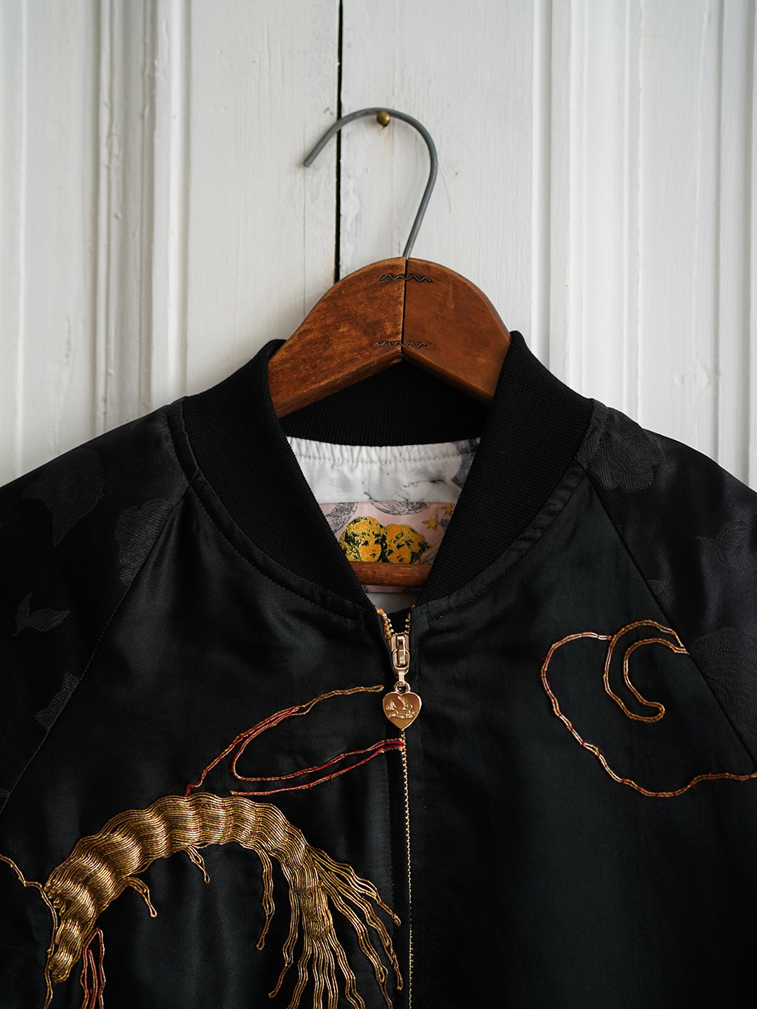 Unlogical Poem Classical Style Gold Embroidery Souvenir Jacket