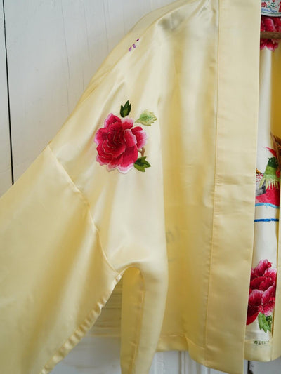 Unlogical Poem  Peony & Lovebirds Embroidered Silk Straight Collar Front Opening Short Blouse
