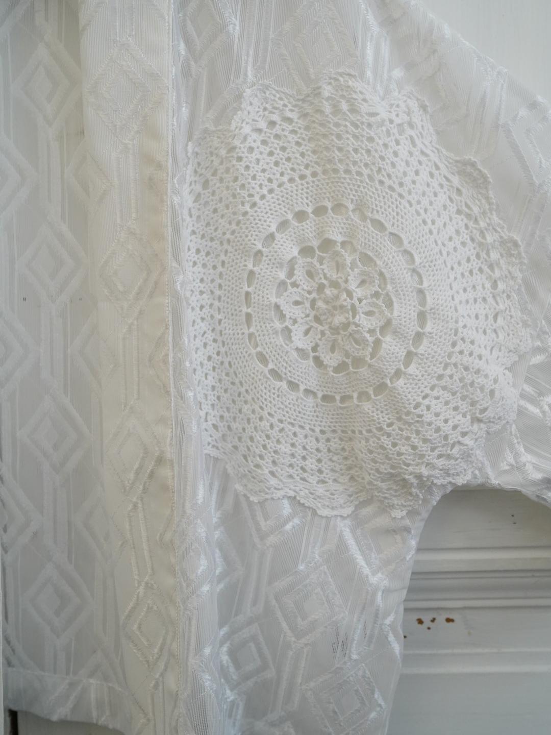Unlogical Poem Vintage Style Lace Tulle Embroidery Kimono