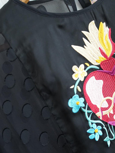 Unlogical Poem Vintage Sacred Heart Embroidered Yarn-Dyed Polka Dot Dress