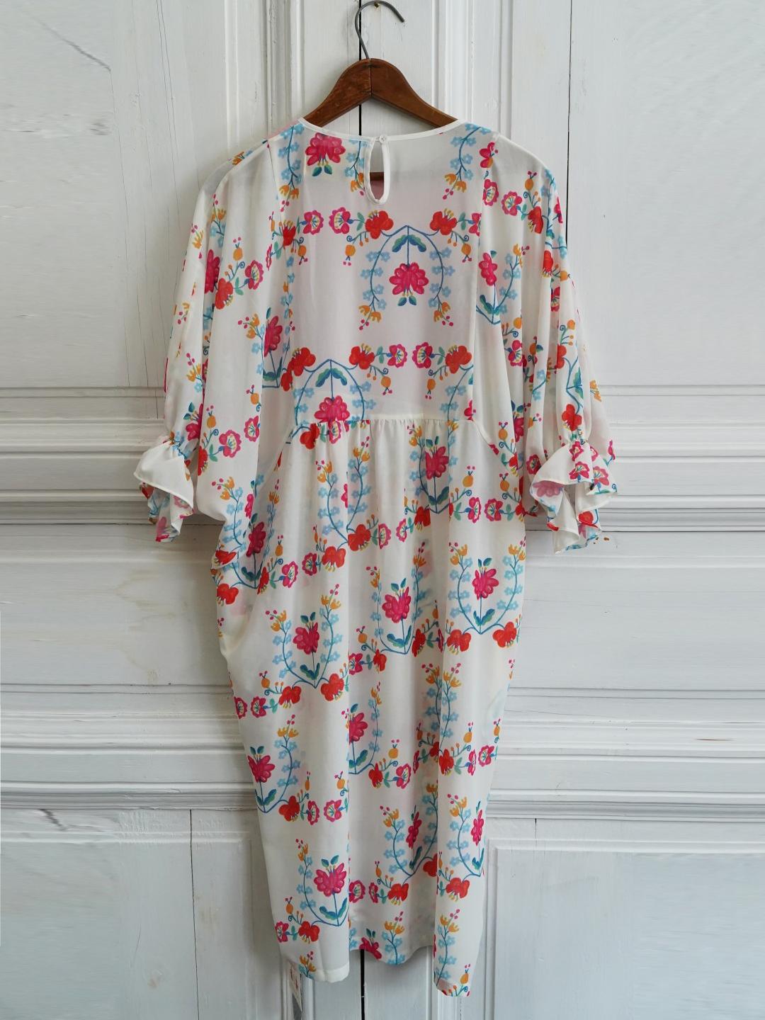 Unlogical Poem Vintage Hand-Painted Sacred Heart Embroidered Dress