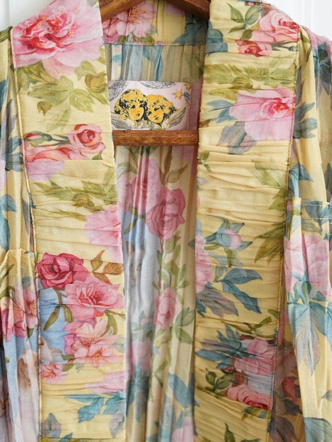 Unlogical Poem Cat & Floral Illustration Print Crinkled Chiffon  Kimono