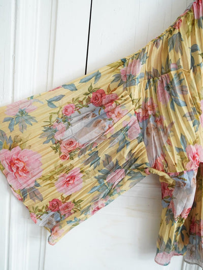 Unlogical Poem Cat & Floral Illustration Print Crinkled Chiffon  Kimono