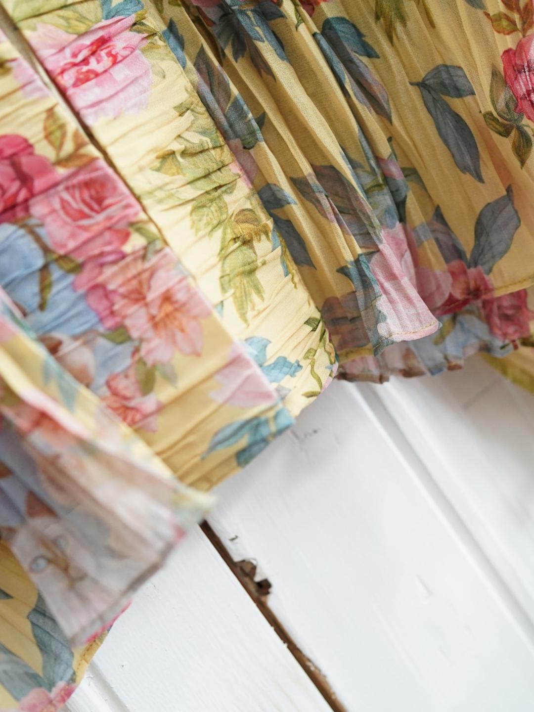 Unlogical Poem Cat & Floral Illustration Print Crinkled Chiffon  Kimono