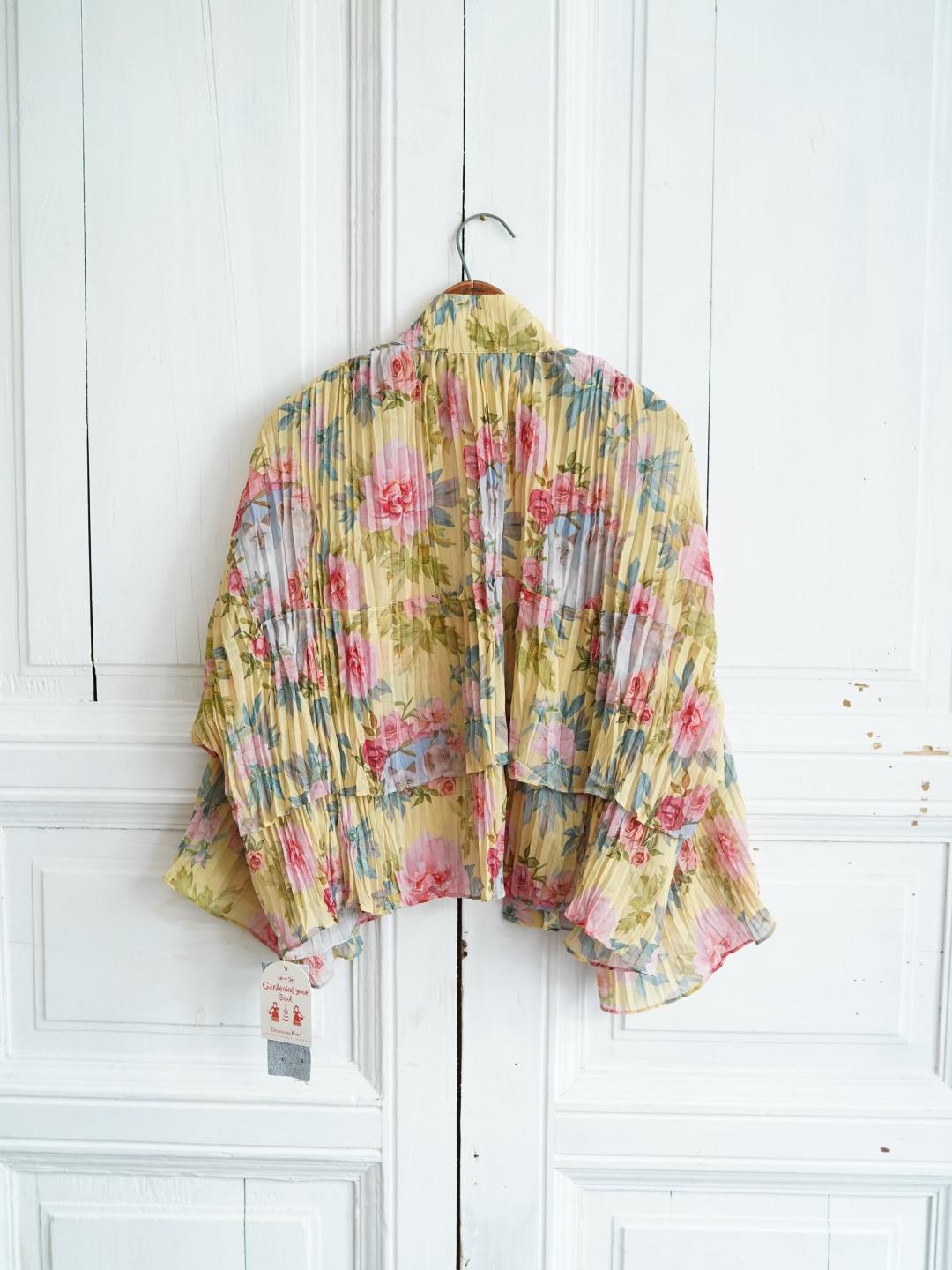 Unlogical Poem Cat & Floral Illustration Print Crinkled Chiffon  Kimono