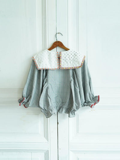 Unlogical Poem Folk Floral Collage Embroidered Bat-Sleeve  Blouse