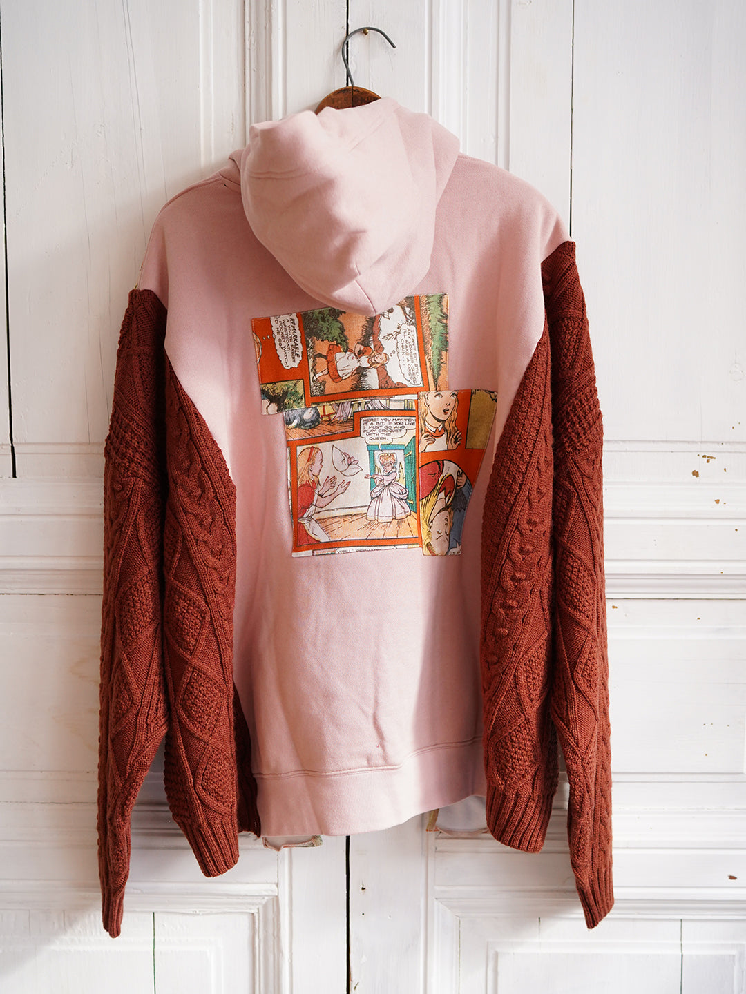 Unlogical Poem Alice in Wonderland Illustration Print Patchwork Knitted Pink Hoodie