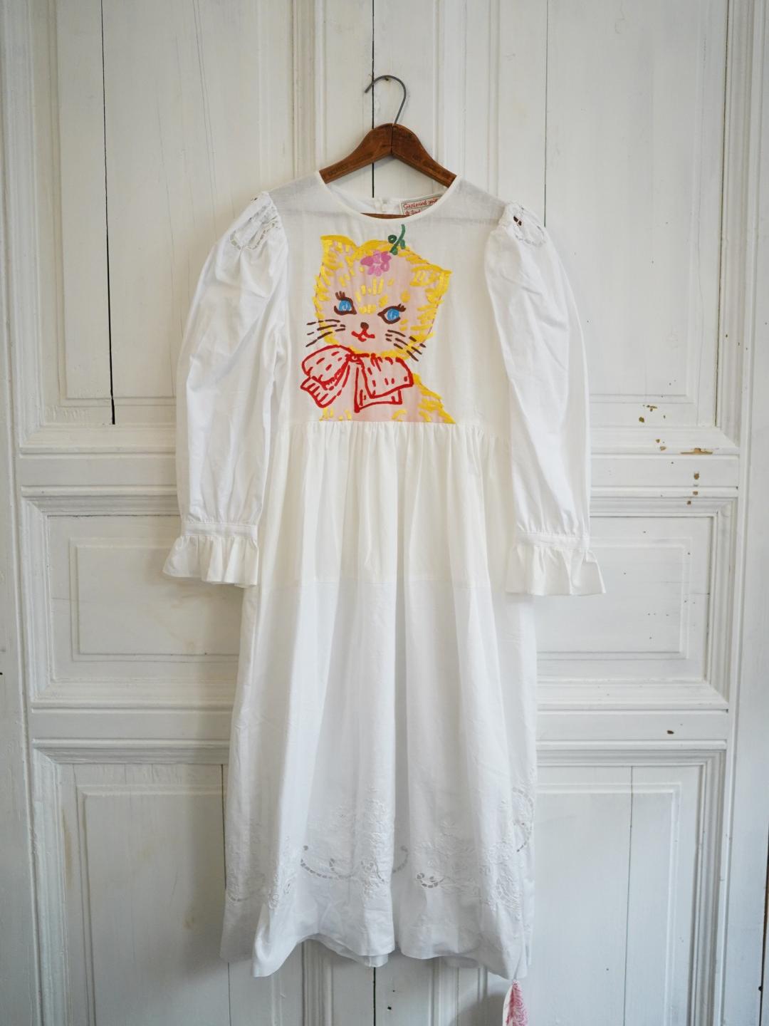Unlogical Poem Puff Sleeve Embroidered Dress