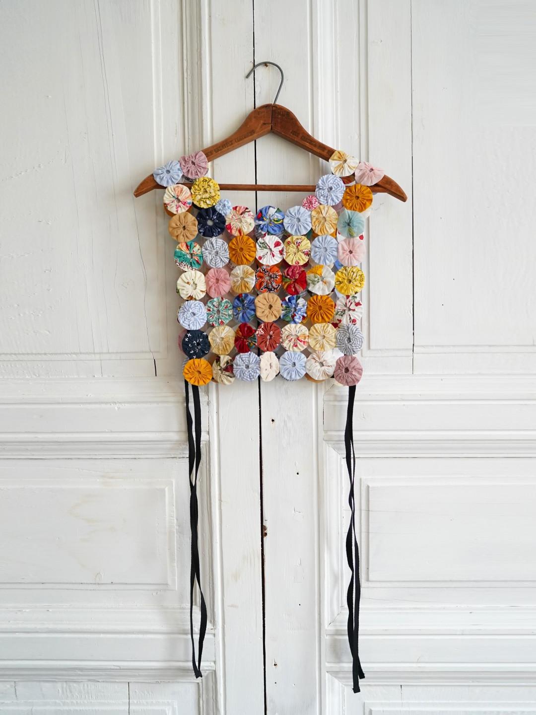 Unlogical Poem Heavy-Duty Colorful Yo-Yo Flower Tie-Back Vest