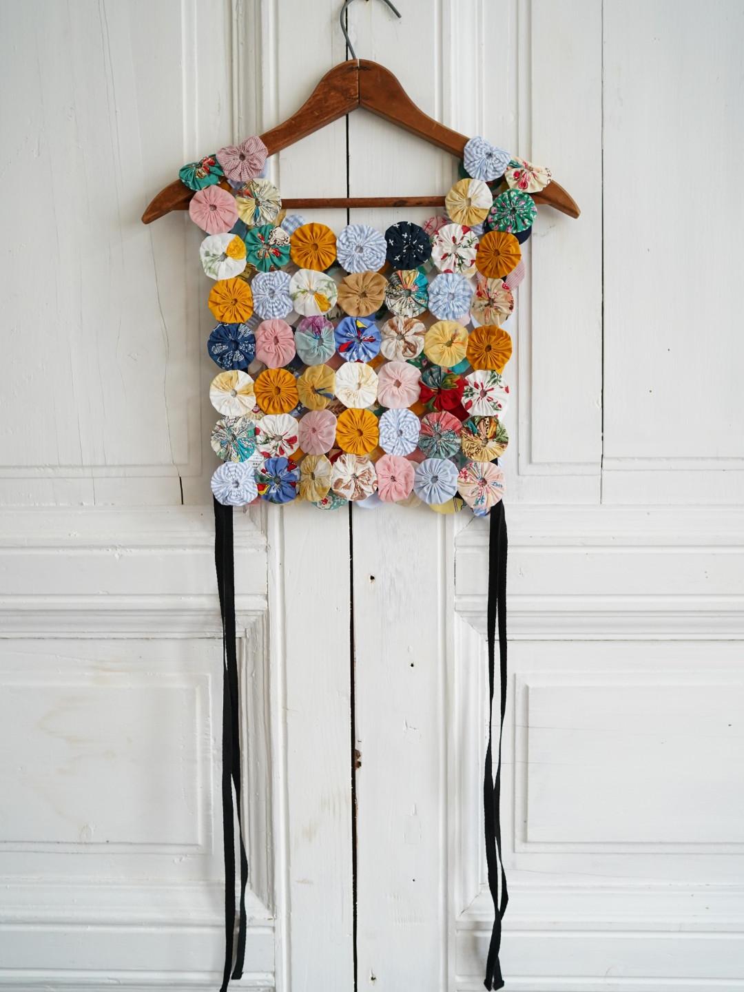 Unlogical Poem Heavy-Duty Colorful Yo-Yo Flower Tie-Back Vest