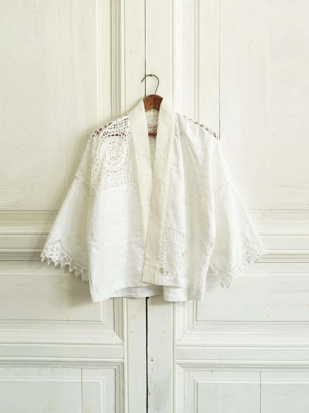 Unlogical Poem Heavily Embroidered Vintage-Style Cotton Fabric Kimono