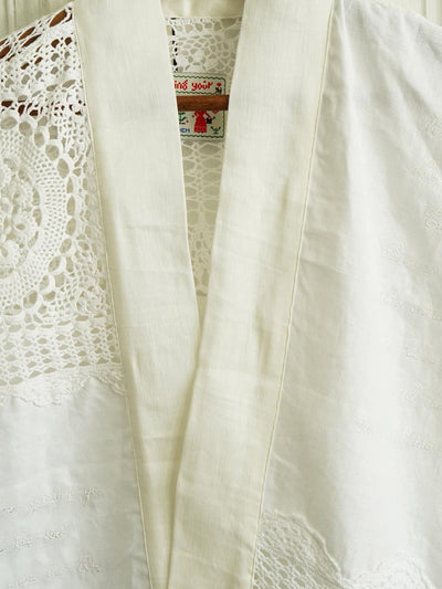 Unlogical Poem Heavily Embroidered Vintage-Style Cotton Fabric Kimono