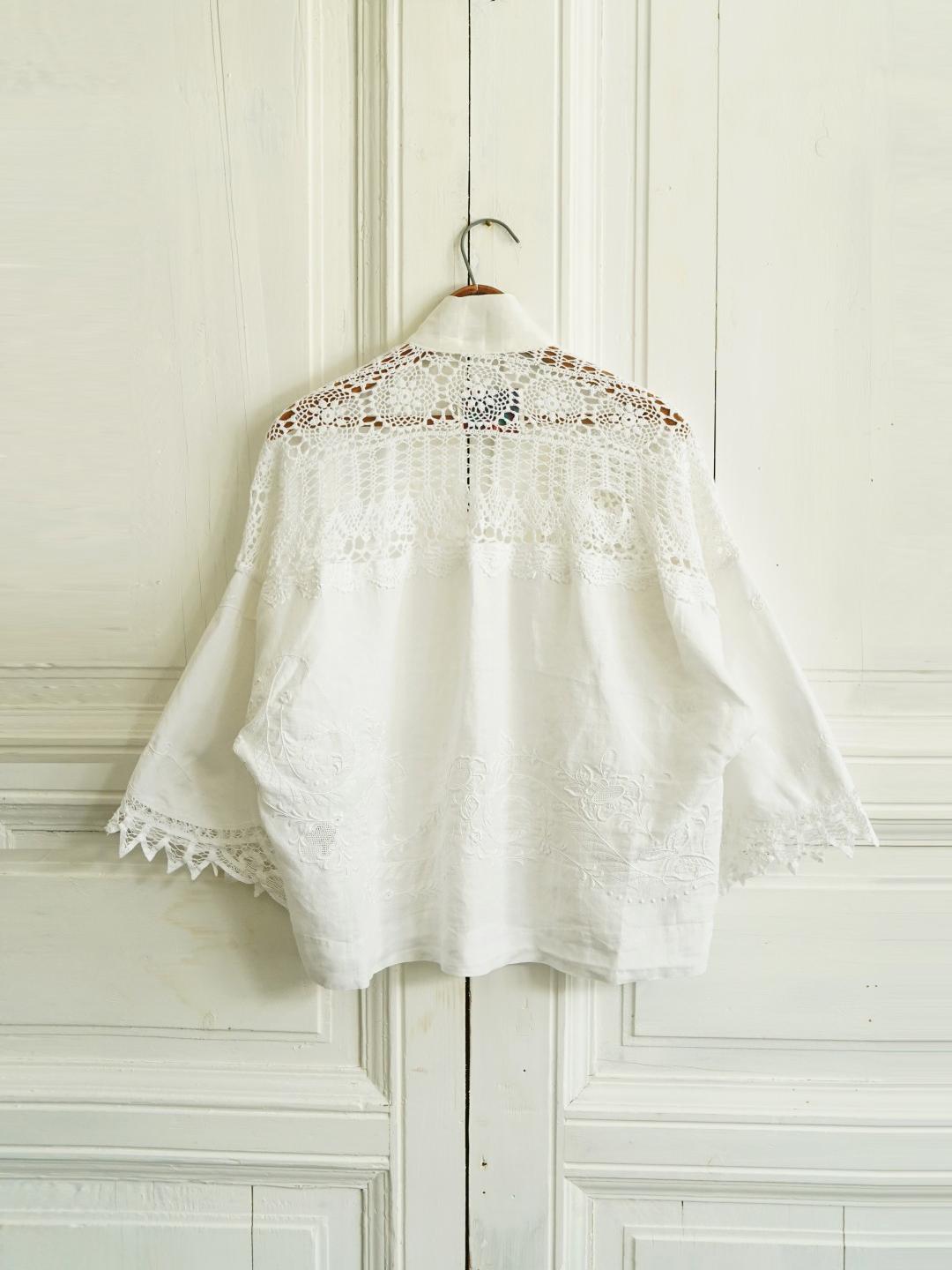 Unlogical Poem Heavily Embroidered Vintage-Style Cotton Fabric Kimono