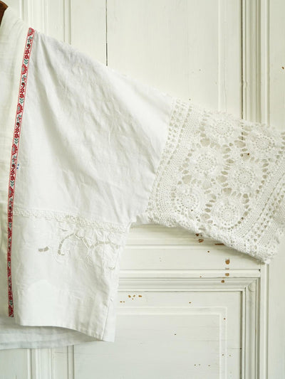 Unlogical Poem Heavily Embroidered Vintage-Style Cotton Fabric Kimono
