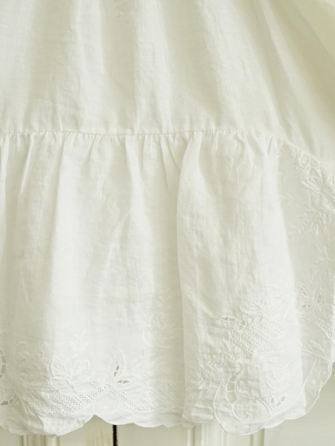 Unlogical Poem Antique Cotton Poetry-Embroidered Crochet Blouse
