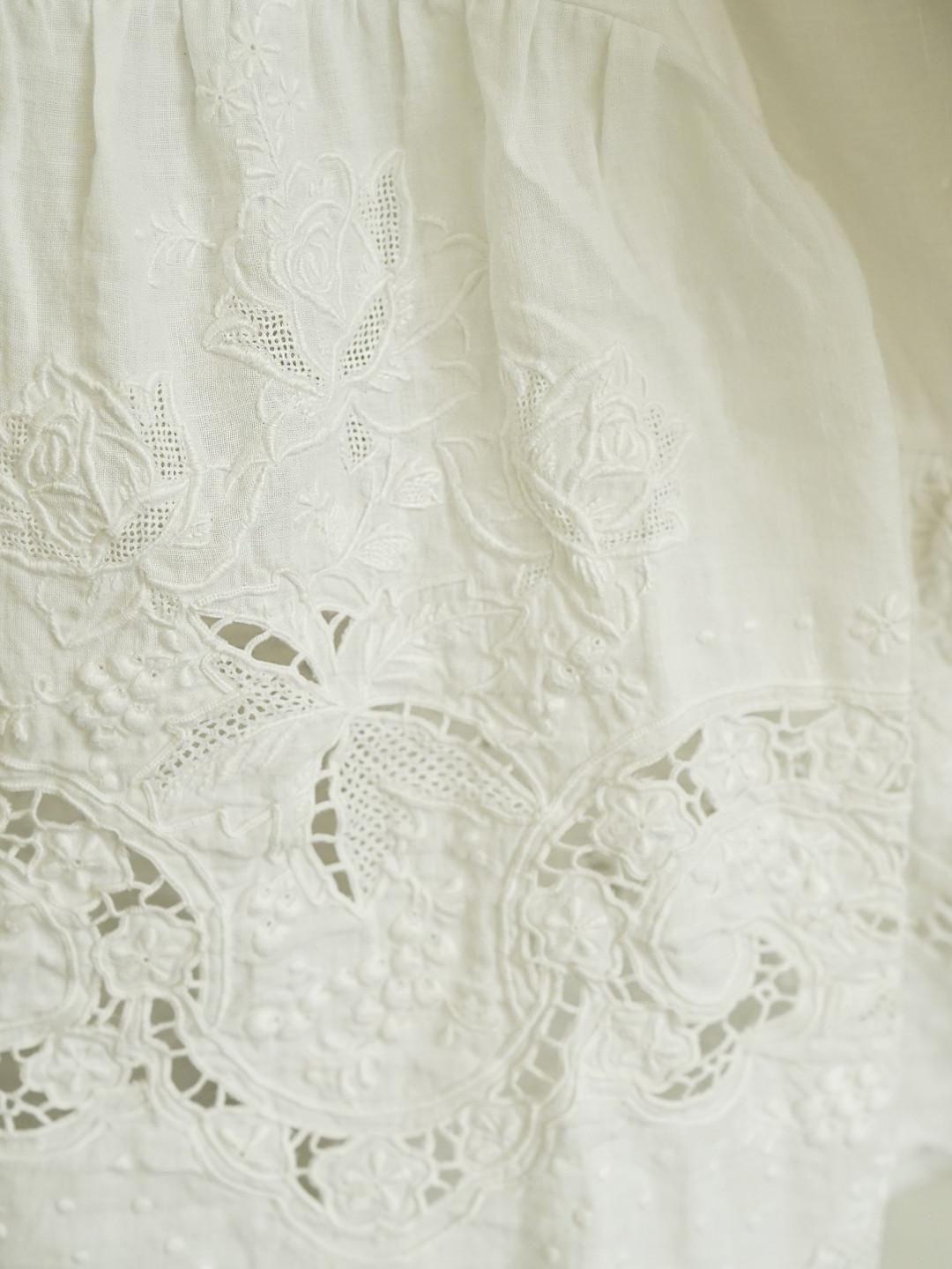 Unlogical Poem Antique Cotton Poetry-Embroidered Crochet Blouse
