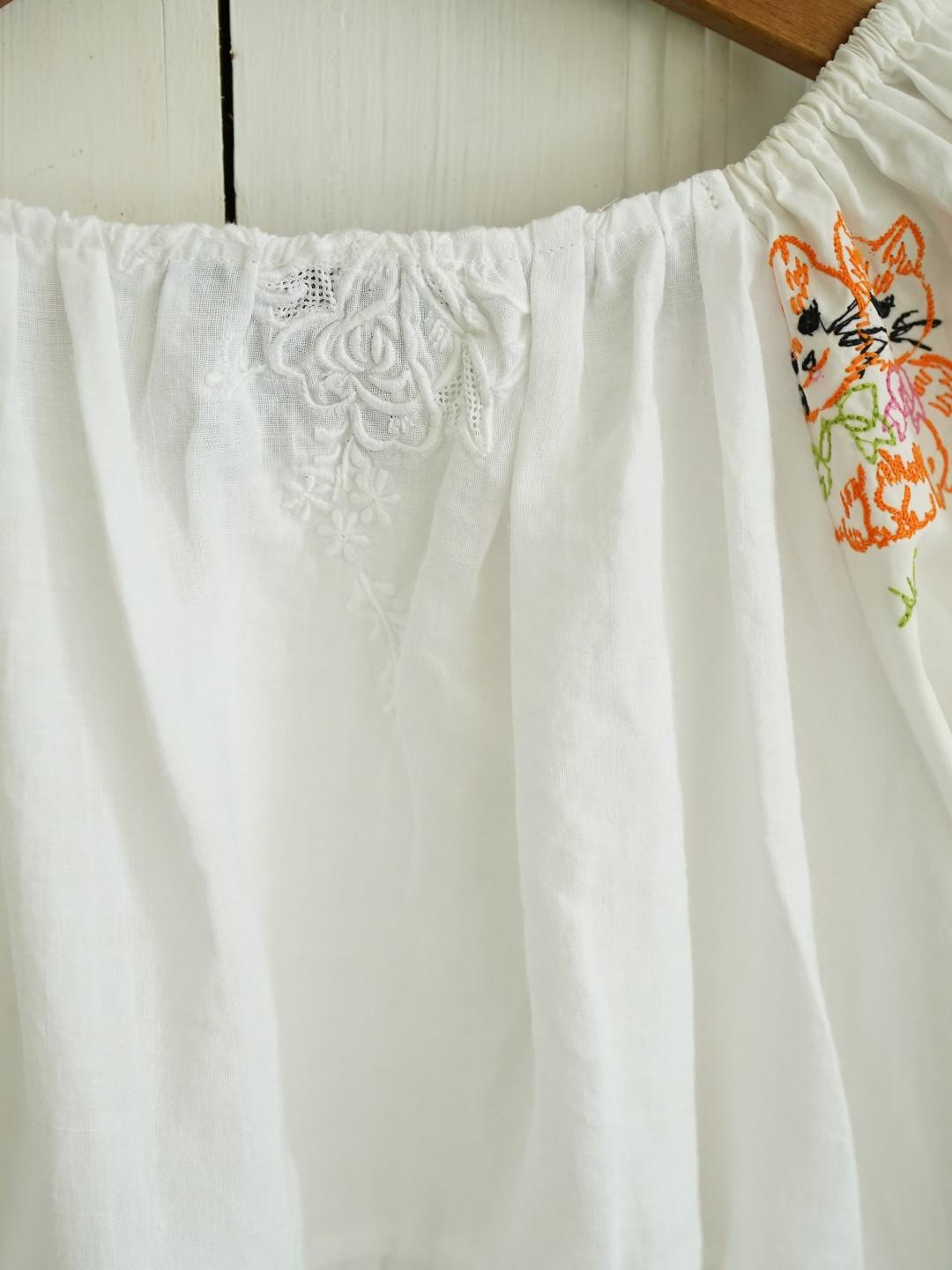Unlogical Poem Antique Cotton Poetry-Embroidered Crochet Blouse