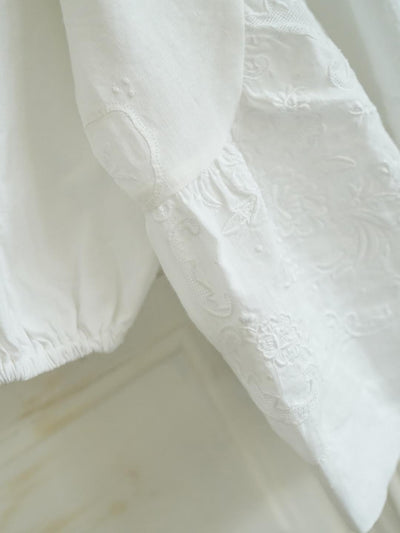 Unlogical Poem Antique Cotton Poetry-Embroidered Crochet Blouse