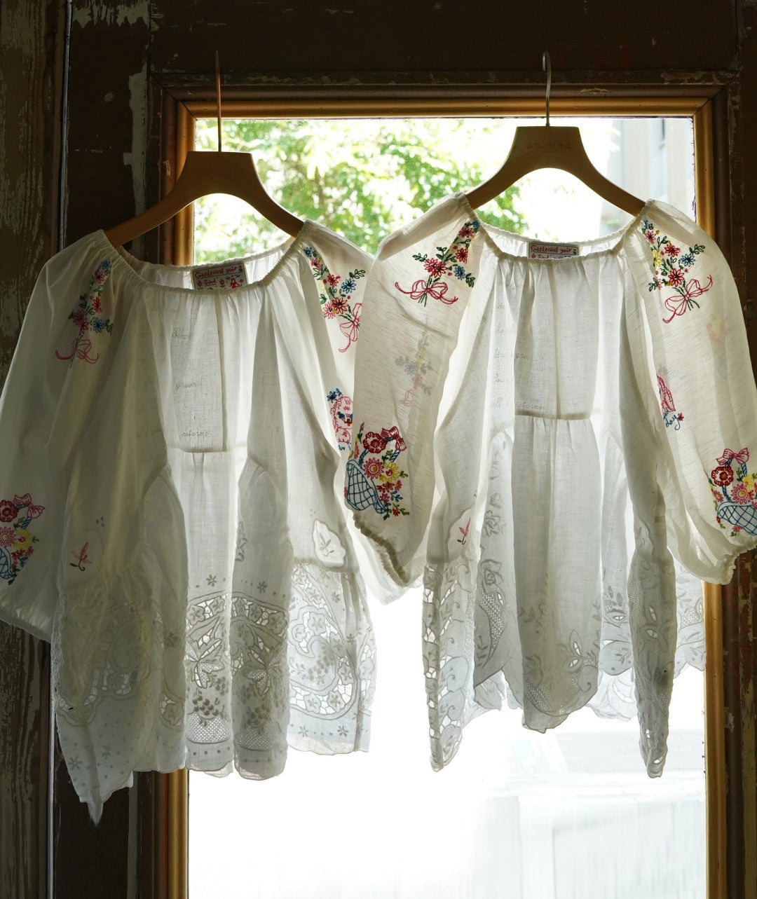 Unlogical Poem Antique Cotton Poetry-Embroidered Crochet Blouse